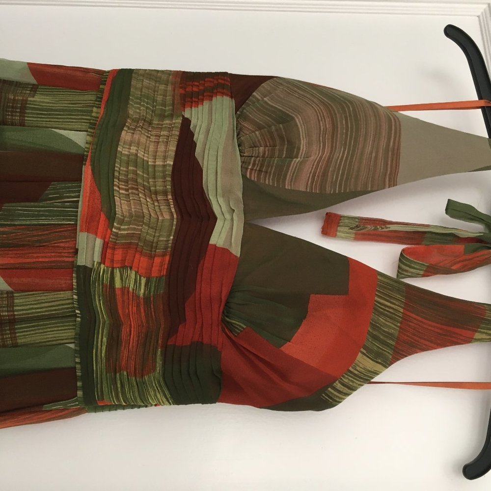 Fun Cache Halter Dress - Picture 2 of 4